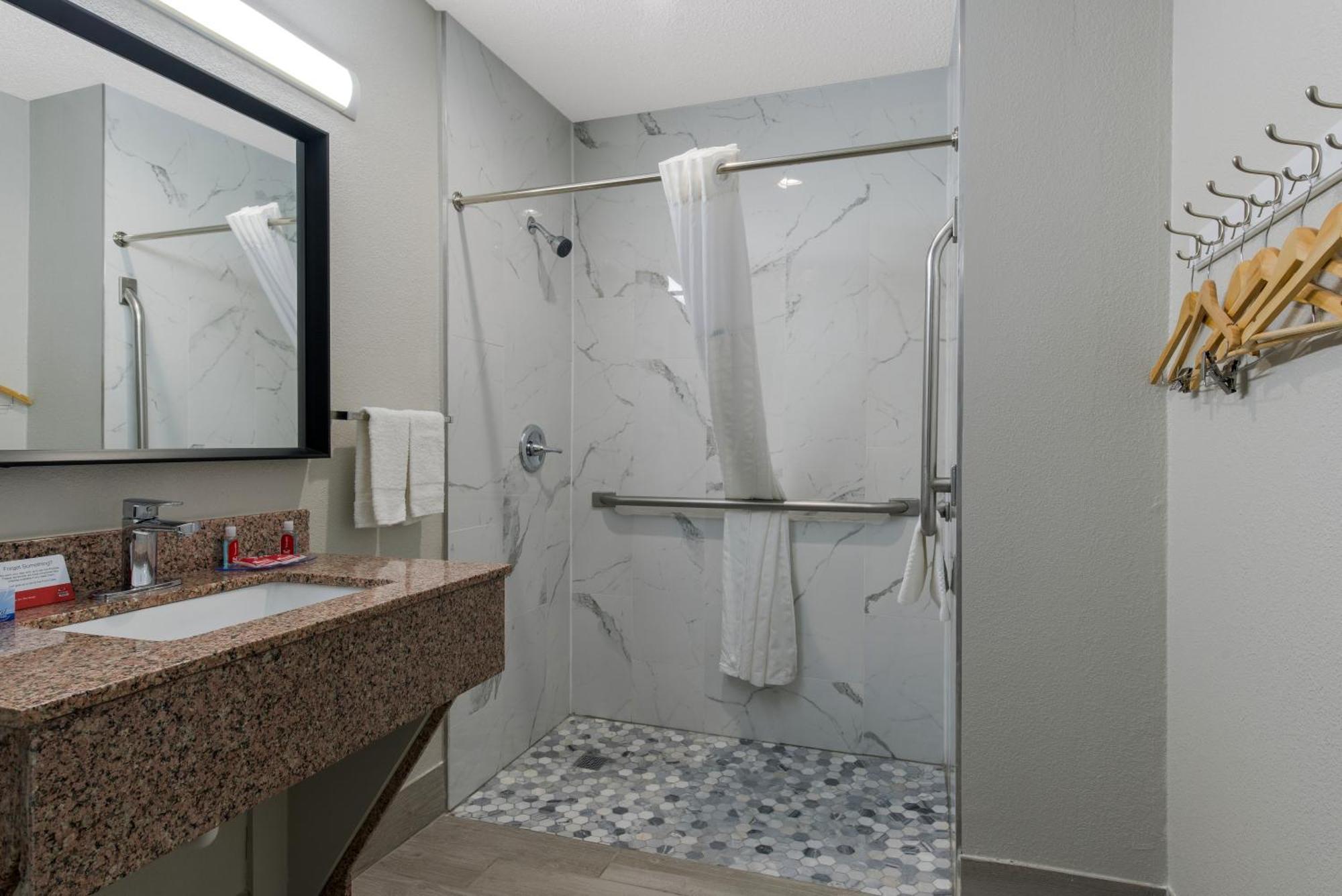 Palmetto Inn&Suites Cheraw Esterno foto