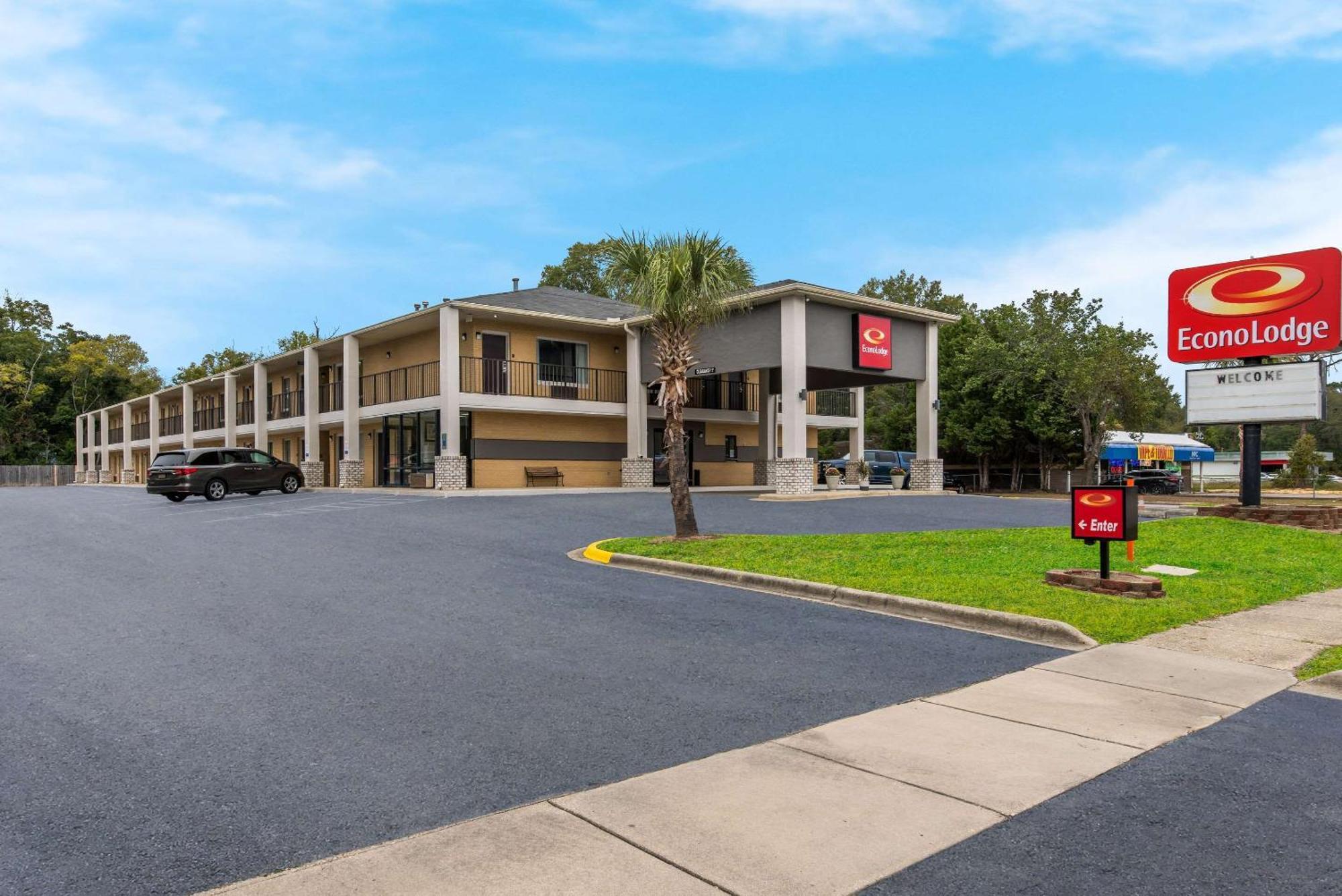 Palmetto Inn&Suites Cheraw Esterno foto
