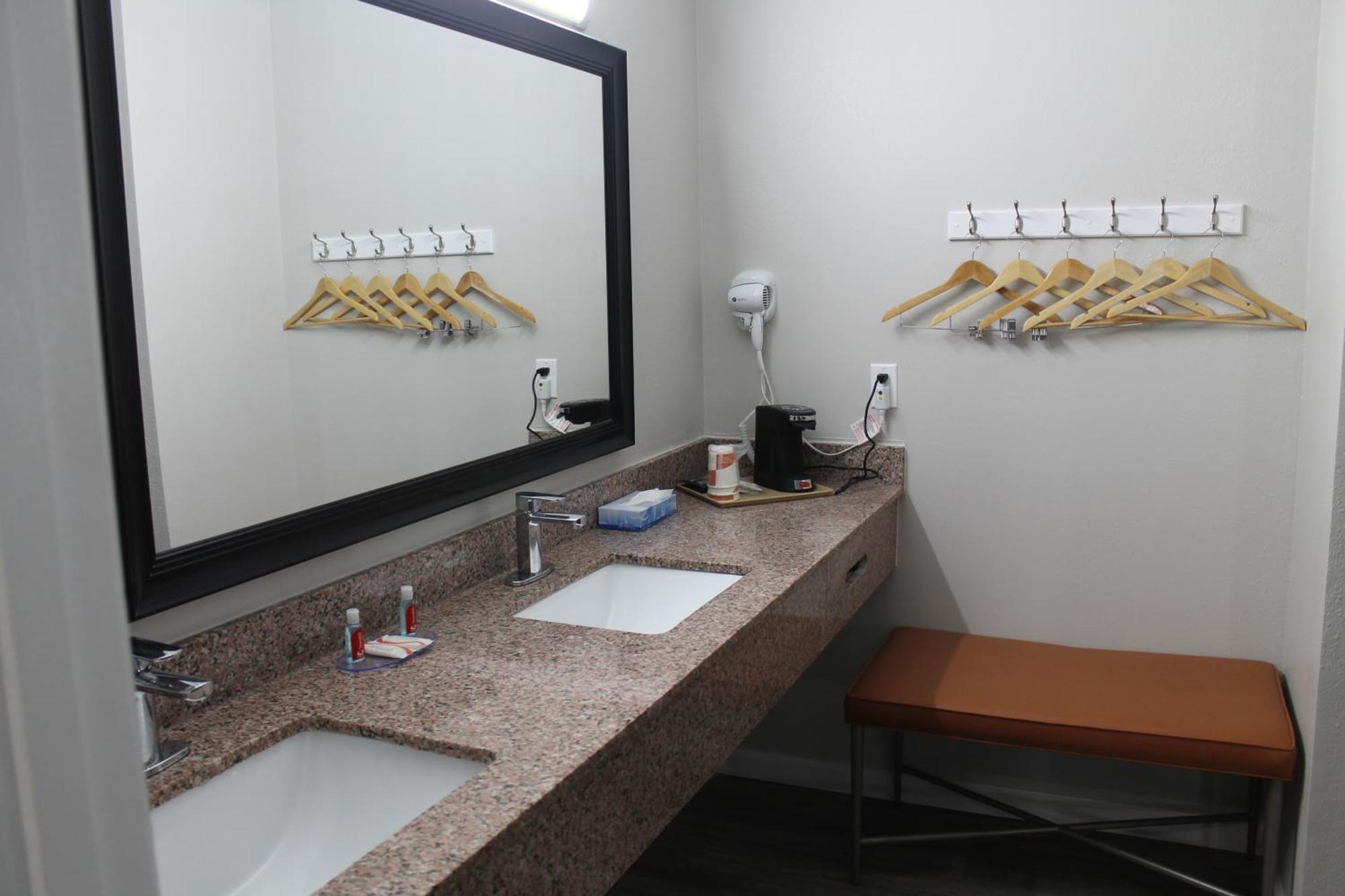 Palmetto Inn&Suites Cheraw Esterno foto
